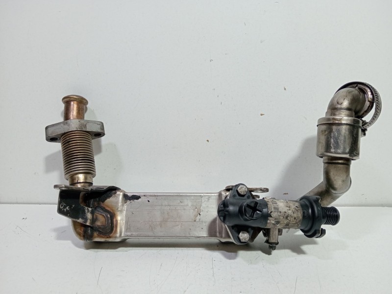 Recambio de enfriador egr para bmw serie 3 berlina (e90) 320d referencia OEM IAM 779424502  
