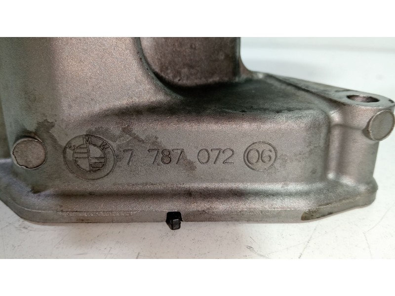 Recambio de enfriador aceite motor para bmw serie 3 berlina (e90) 320d referencia OEM IAM 7787072  