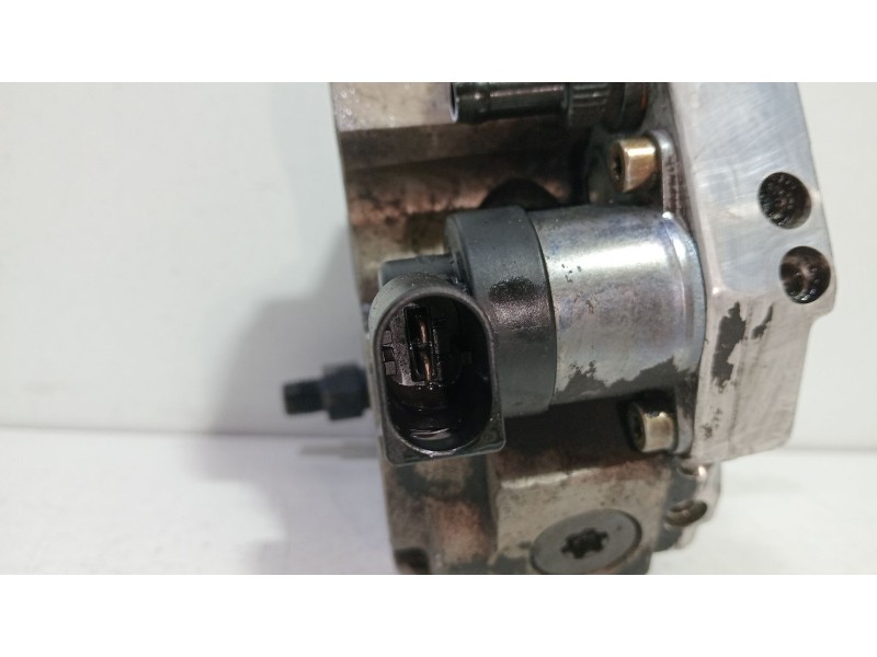 Recambio de bomba inyeccion para bmw serie 3 berlina (e90) 320d referencia OEM IAM 0445010045  