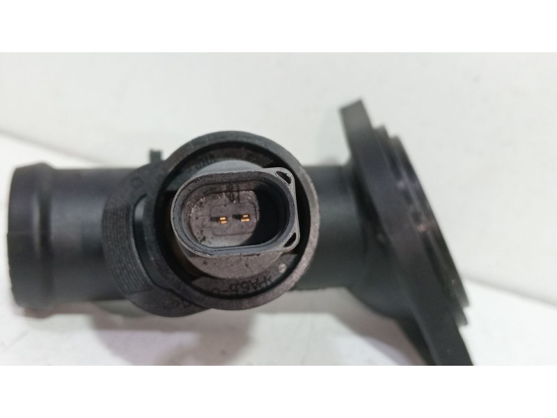 Recambio de termostato para volkswagen passat b6 (3c2) 2.0 tdi referencia OEM IAM 03G121121D  