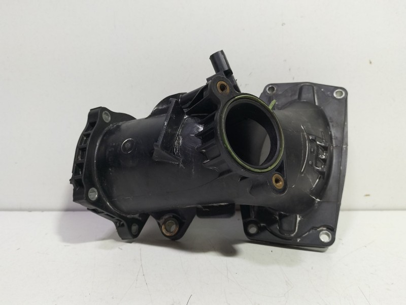 Recambio de tubo para mercedes-benz sprinter 3-t furgoneta (b903) 313 cdi (903.663, 903.662, 903.661) referencia OEM IAM A651090