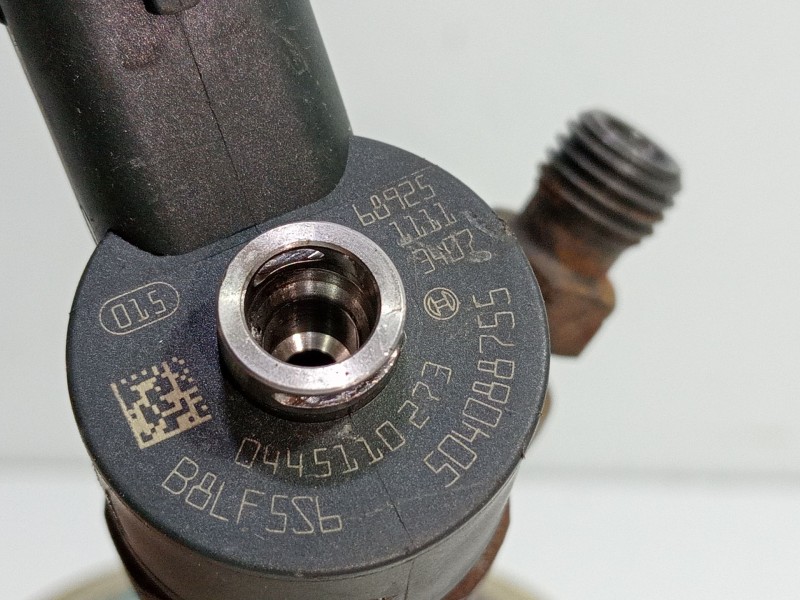 Recambio de inyector para iveco daily iv furgoneta 35c12 v, 35c12 v/p, 35s12 v, 35s12 v/p referencia OEM IAM 0445110273  