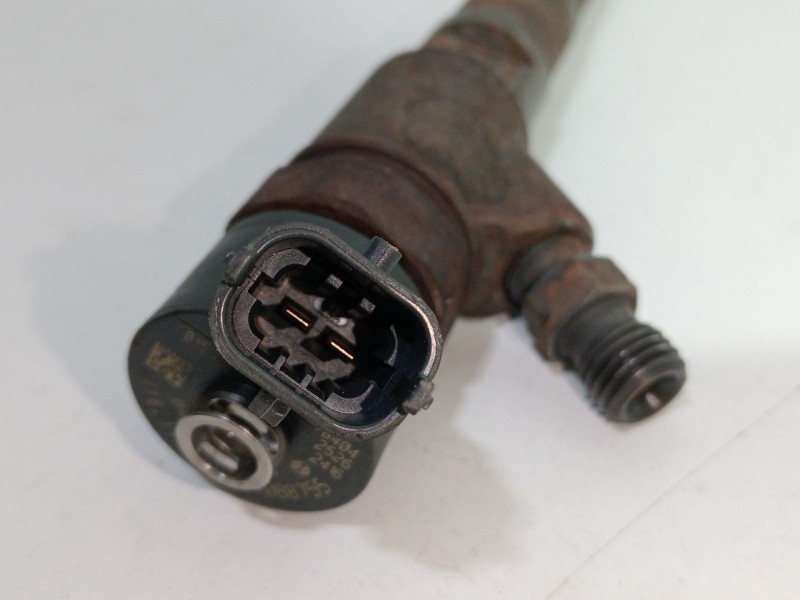 Recambio de inyector para iveco daily iv furgoneta 35c12 v, 35c12 v/p, 35s12 v, 35s12 v/p referencia OEM IAM 0445110273  