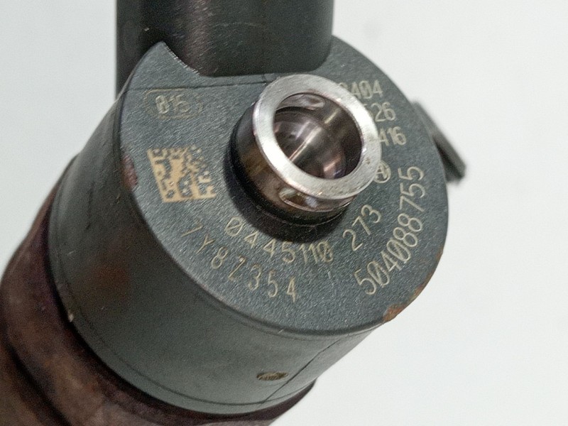 Recambio de inyector para iveco daily iv furgoneta 35c12 v, 35c12 v/p, 35s12 v, 35s12 v/p referencia OEM IAM 0445110273  