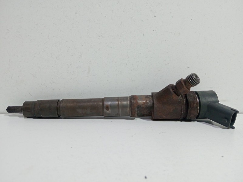 Recambio de inyector para iveco daily iv furgoneta 35c12 v, 35c12 v/p, 35s12 v, 35s12 v/p referencia OEM IAM 0445110273  