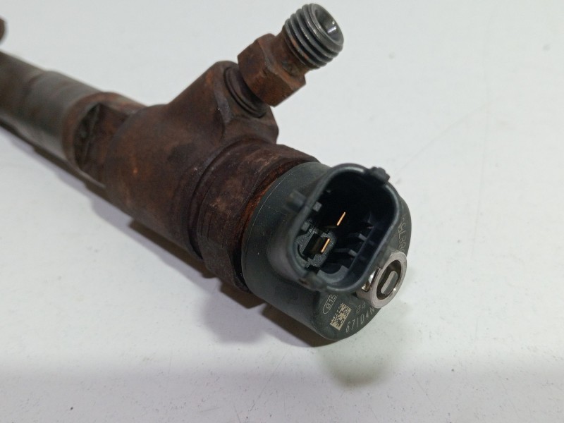 Recambio de inyector para iveco daily iv furgoneta 35c12 v, 35c12 v/p, 35s12 v, 35s12 v/p referencia OEM IAM 0445110273  