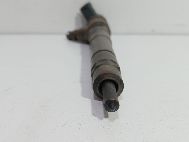 Recambio de inyector para iveco daily iv furgoneta 35c12 v, 35c12 v/p, 35s12 v, 35s12 v/p referencia OEM IAM 0445110273  