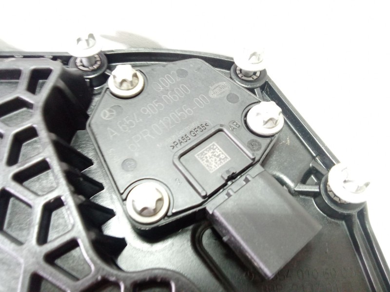 Recambio de carter para mercedes-benz clase e (w213) e 220 d (213.004) referencia OEM IAM A6540106000  