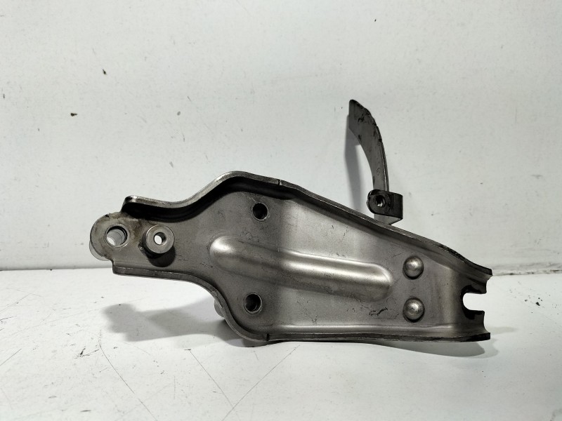 Recambio de soporte motor para mercedes-benz clase e (w213) e 220 d (213.004) referencia OEM IAM A6540960045  