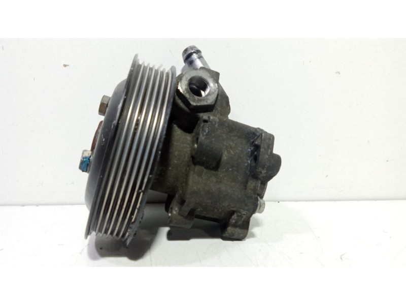 Recambio de bomba direccion para bmw serie 3 berlina (e90) 320d referencia OEM IAM 678883803  