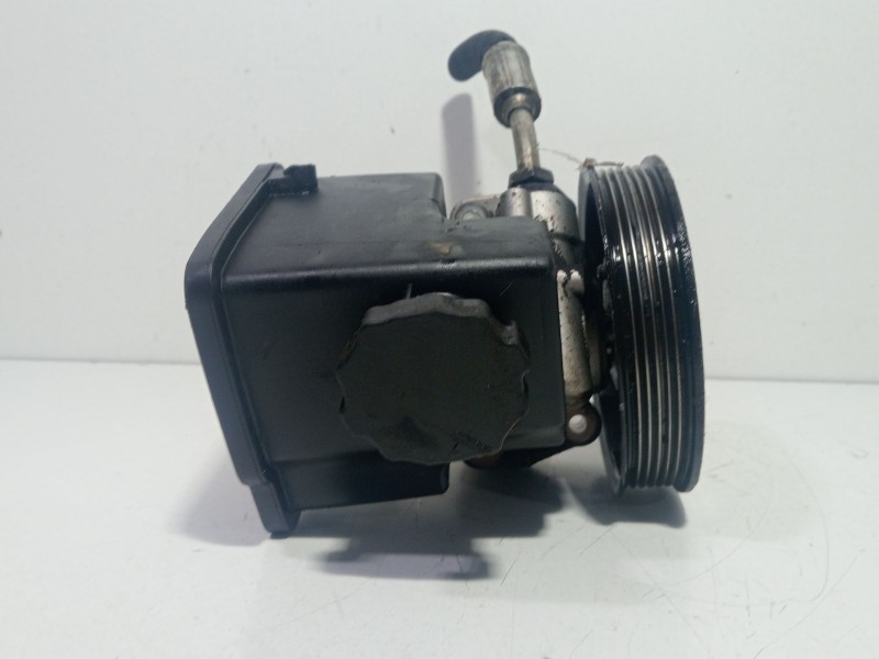 Recambio de bomba direccion para mercedes-benz sprinter (w901,w903) combi 2.9 turbodiesel referencia OEM IAM A0024667601  