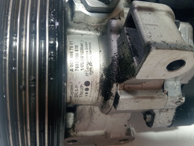 Recambio de bomba direccion para mercedes-benz sprinter (w901,w903) combi 2.9 turbodiesel referencia OEM IAM A0024667601  