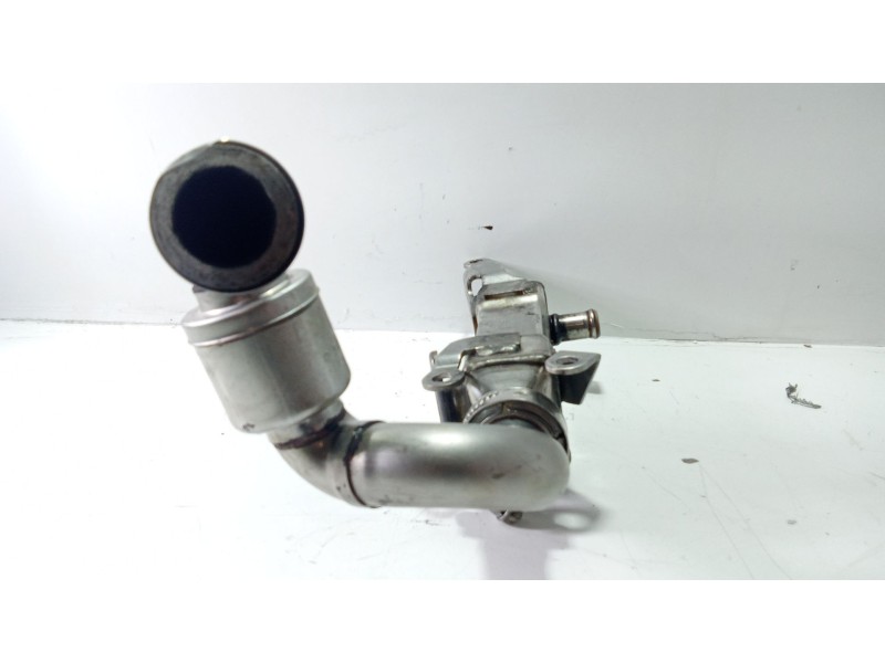 Recambio de enfriador egr para bmw 3 (e46) 320 d referencia OEM IAM 778979001  