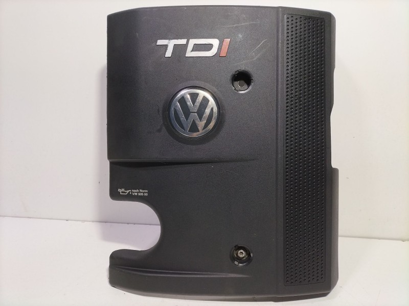 Recambio de tapa motor para volkswagen passat b5 (3b2) 1.9 tdi referencia OEM IAM 028103935NT   Recambio de tapa motor para volkswagen passat b5 (3b2) 1.9 tdi referencia OEM IAM 028103935NT