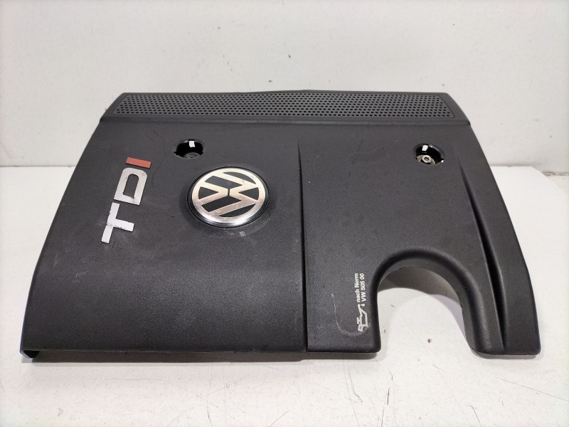 Recambio de tapa motor para volkswagen passat b5 (3b2) 1.9 tdi referencia OEM IAM 028103935NT   Recambio de tapa motor para volkswagen passat b5 (3b2) 1.9 tdi referencia OEM IAM 028103935NT