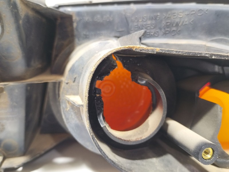 Recambio de piloto trasero izquierdo para seat ibiza (6l1) 1.9 tdi referencia OEM IAM 6L6945095A   Recambio de piloto trasero izquierdo para seat ibiza (6l1) 1.9 tdi referencia OEM IAM 6L6945095A
