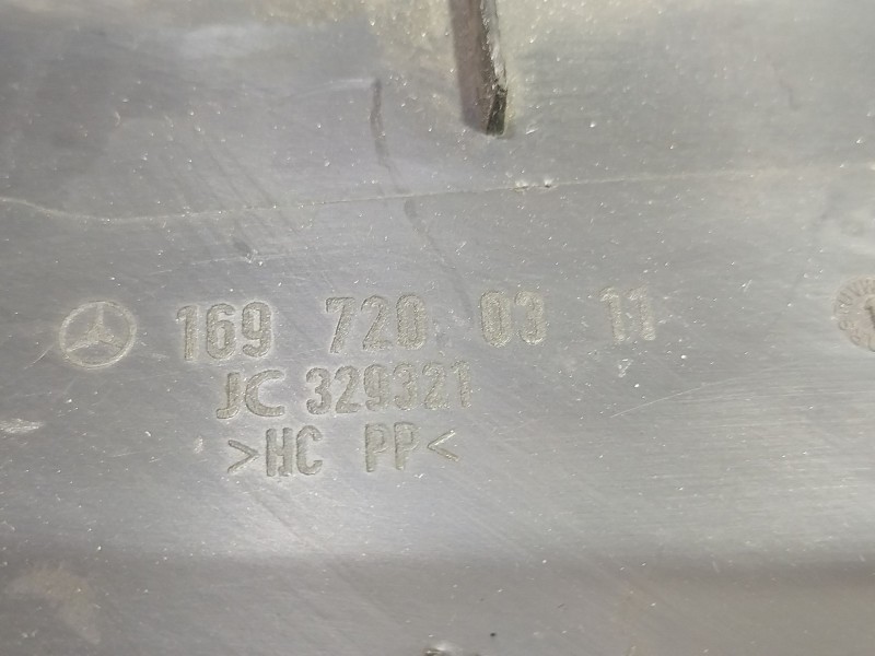 Recambio de moldura para mercedes-benz clase b (w245) referencia OEM IAM 1697200311  