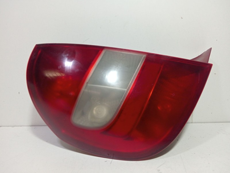 Recambio de piloto trasero izquierdo para citroën c5 berlina referencia OEM IAM 9632646780  