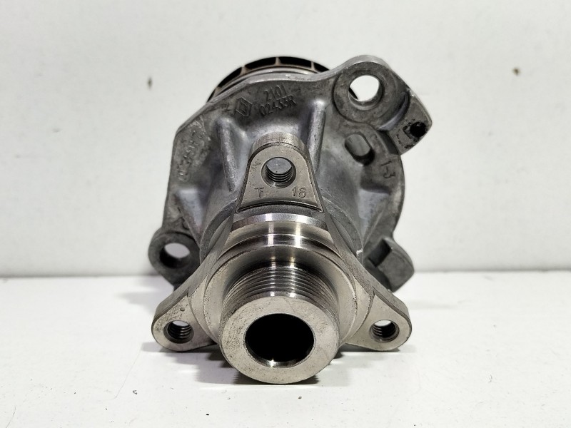Recambio de bomba agua para renault master iii furgoneta (fv) 2.3 dci 100 rwd (fv0b) referencia OEM IAM 210102433R   Recambio de bomba agua para renault master iii furgoneta (fv) 2.3 dci 100 rwd (fv0b) referencia OEM IAM 210102433R