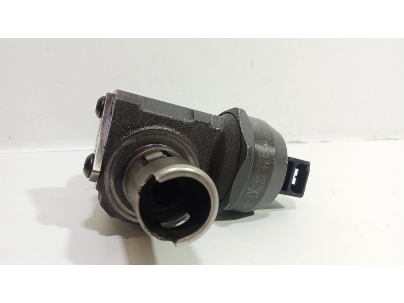 Recambio de inyector para volkswagen golf v variant (1k5) 1.9 tdi referencia OEM IAM 041720215   Recambio de inyector para volkswagen golf v variant (1k5) 1.9 tdi referencia OEM IAM 041720215