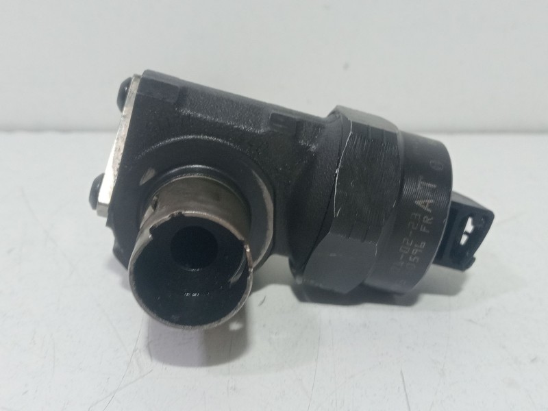 Recambio de inyector para seat leon (1m1) 1.9 tdi referencia OEM IAM 038130073AA   Recambio de inyector para seat leon (1m1) 1.9 tdi referencia OEM IAM 038130073AA