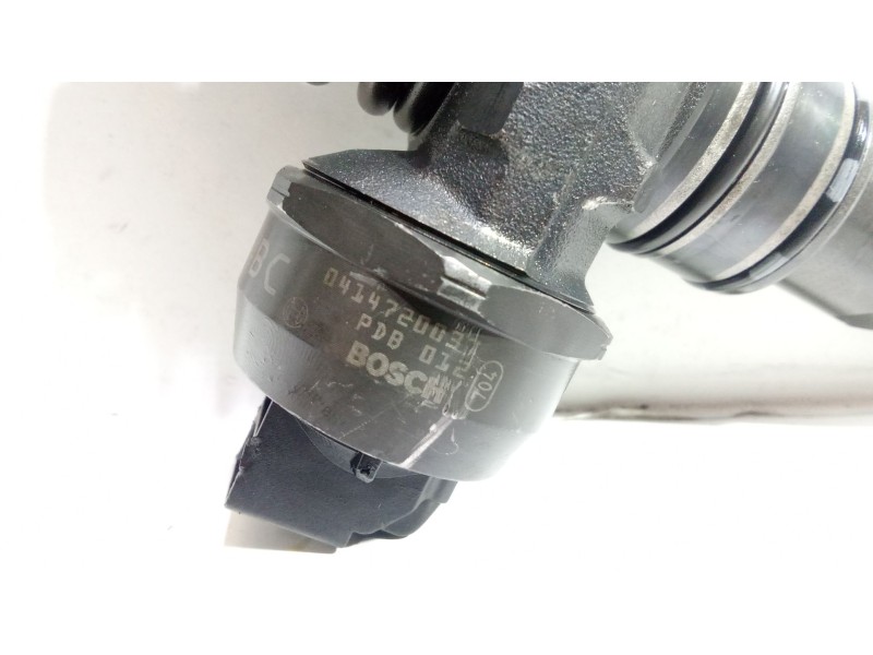 Recambio de inyector para volkswagen polo (9n1) highline referencia OEM IAM 0414720037   Recambio de inyector para volkswagen polo (9n1) highline referencia OEM IAM 0414720037