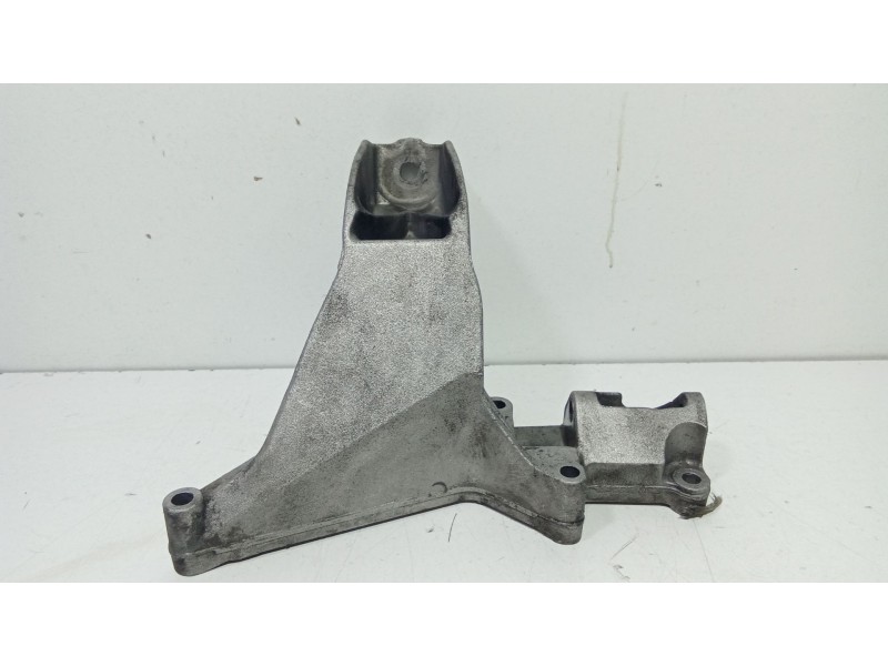 Recambio de soporte motor para bmw 3 (e46) 320 d referencia OEM IAM 6753225  