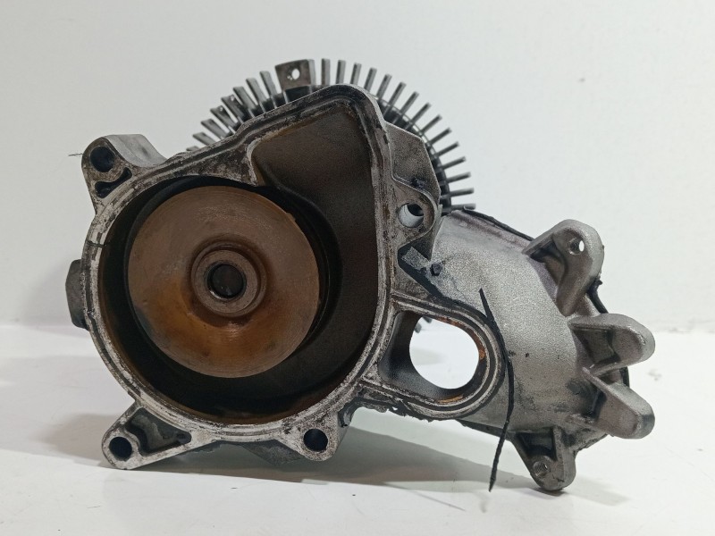 Recambio de bomba agua para bmw 3 (e46) 320 d referencia OEM IAM M47d20  