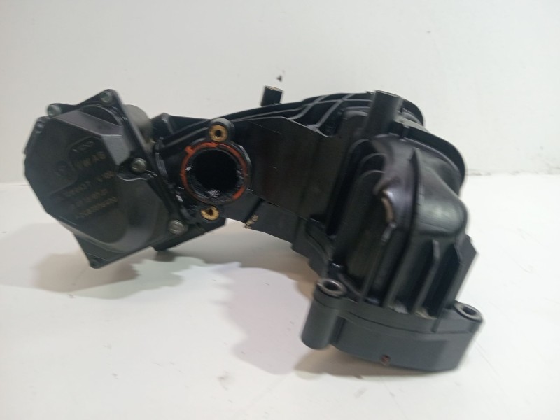 Recambio de colector admision para audi a1 (8x1, 8xk) 2.0 tdi referencia OEM IAM   