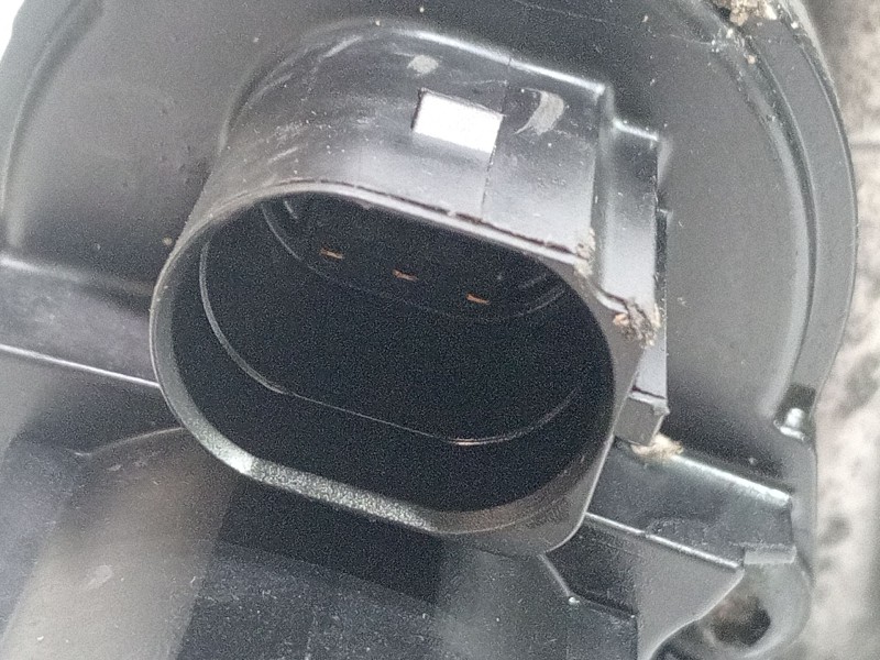 Recambio de valvula egr para audi a1 (8x1, 8xk) 2.0 tdi referencia OEM IAM 03L131512  