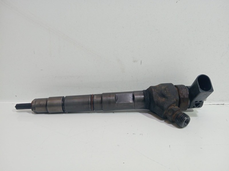 Recambio de inyector para audi a1 (8x1, 8xk) 2.0 tdi referencia OEM IAM 03J130277  