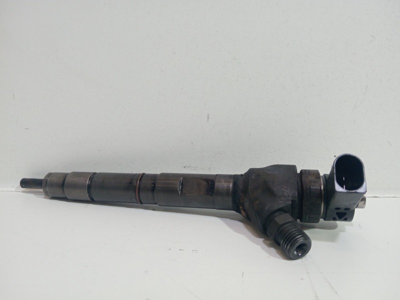 Recambio de inyector para audi a1 (8x1, 8xk) 2.0 tdi referencia OEM IAM 03L130277  