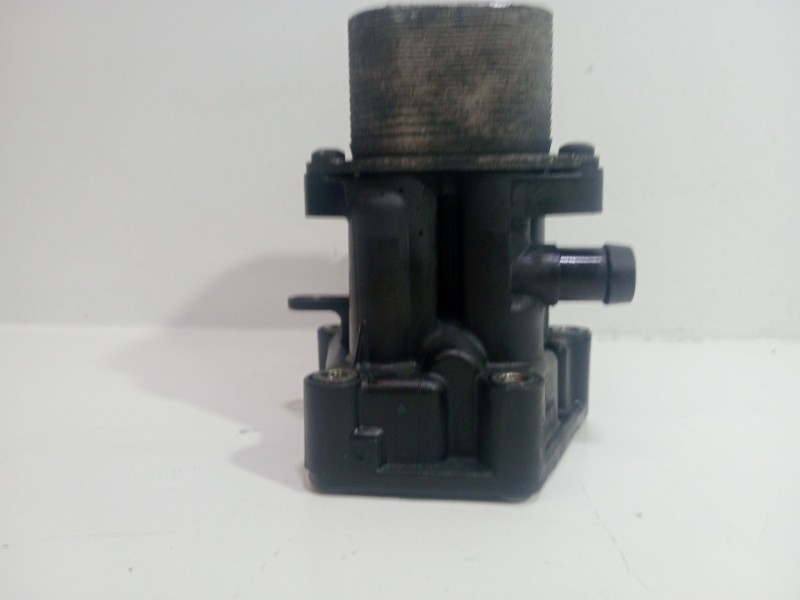 Recambio de soporte filtro aceite para audi a1 (8x1, 8xk) 2.0 tdi referencia OEM IAM 03L117021C  