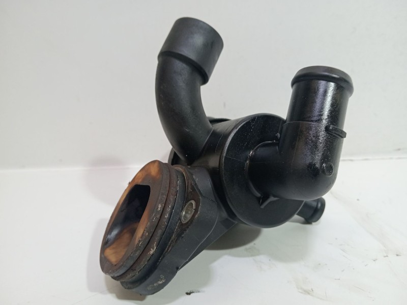 Recambio de termostato para audi a1 (8x1, 8xk) 2.0 tdi referencia OEM IAM 03L121111AE  