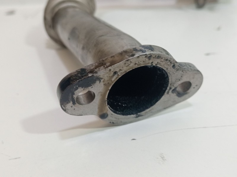 Recambio de tubo para audi a1 (8x1, 8xk) 2.0 tdi referencia OEM IAM 03L131521R  