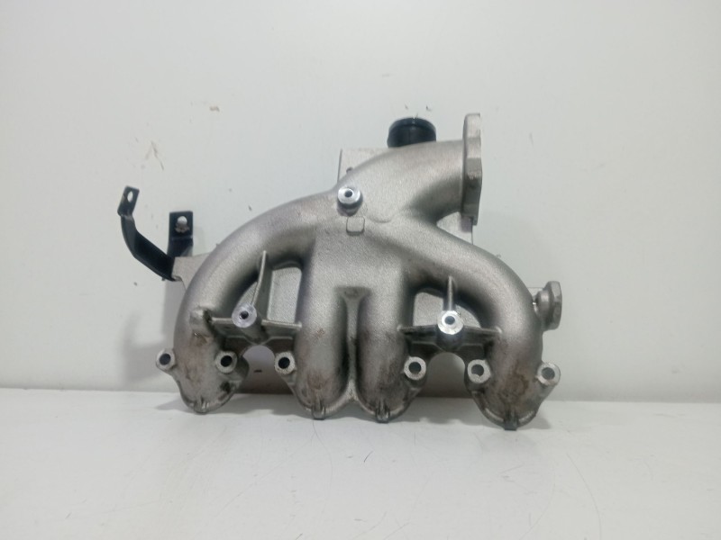 Recambio de colector admision para volkswagen golf v (1k1) 2.0 tdi referencia OEM IAM 03G129713  