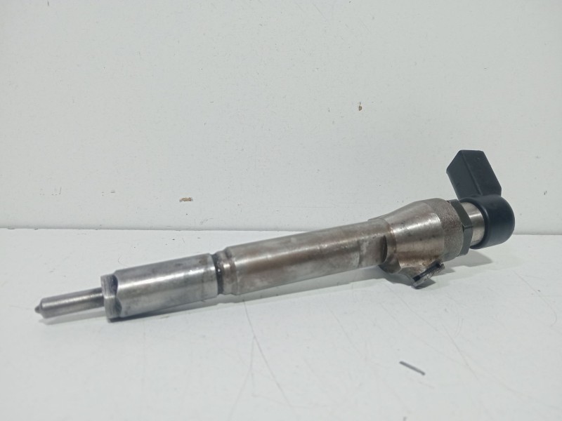 Recambio de inyector para seat leon (1p1) 2.0 tdi referencia OEM IAM 03L130277D   Recambio de inyector para seat leon (1p1) 2.0 tdi referencia OEM IAM 03L130277D