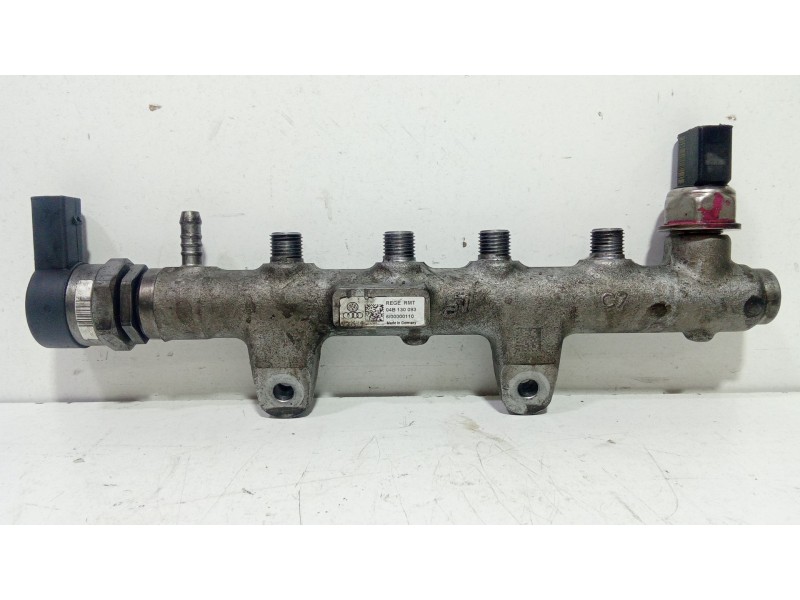 Recambio de rampa inyectora para volkswagen polo (6r1) 1.4 tsi referencia OEM IAM 04B130093  