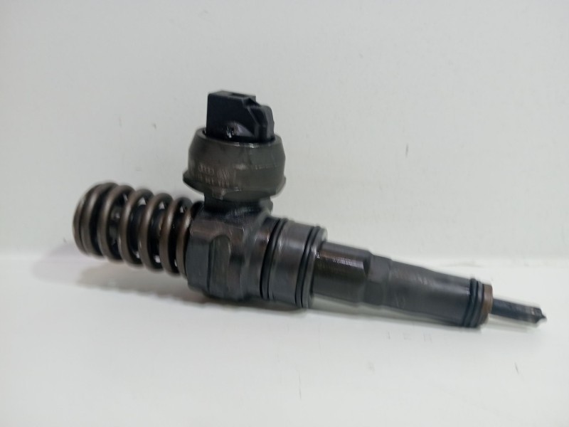 Recambio de inyector para seat ibiza iv sc (6j1, 6p5) 1.4 tdi referencia OEM IAM 038130073AG  