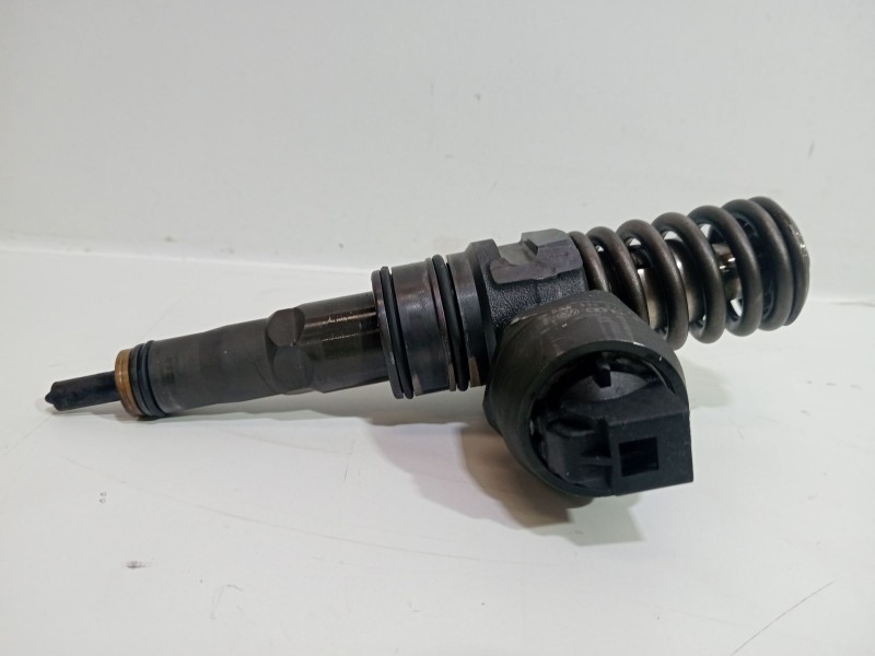 Recambio de inyector para seat ibiza iv sc (6j1, 6p5) 1.4 tdi referencia OEM IAM 038130073AG  