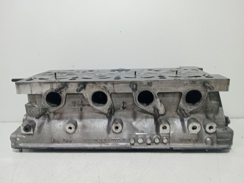 Recambio de culata para volkswagen golf v (1k1) 2.0 tdi referencia OEM IAM 03G103373A  