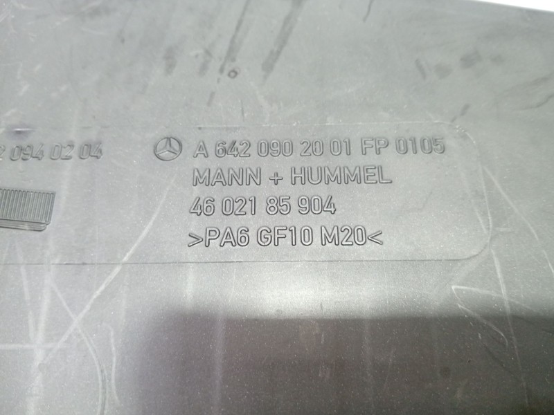 Recambio de caja filtro aire para mercedes-benz clase m (w164) 320 / 350 cdi (164.122) referencia OEM IAM A6420902001   Recambio de caja filtro aire para mercedes-benz clase m (w164) 320 / 350 cdi (164.122) referencia OEM IAM A6420902001
