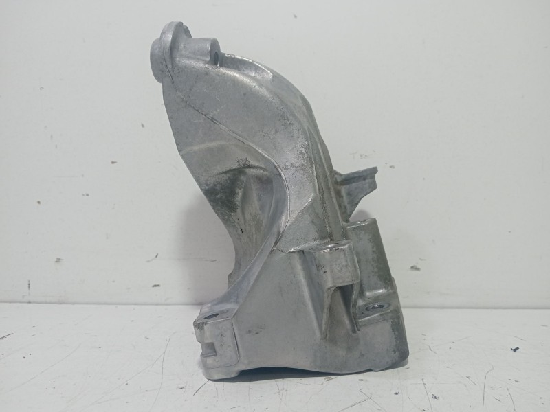 Recambio de soporte motor para mercedes-benz sprinter (w901,w903) combi 2.9 turbodiesel referencia OEM IAM A6512231704  