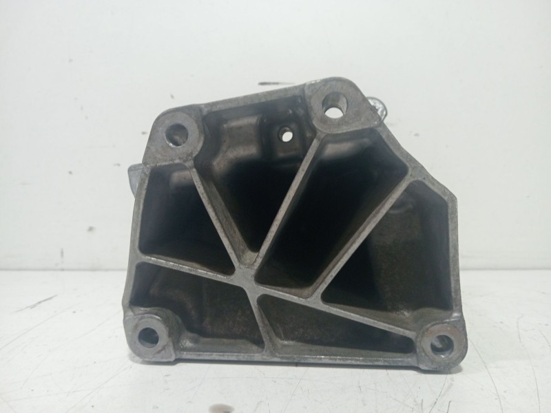 Recambio de soporte motor para mercedes-benz sprinter (w901,w903) combi 2.9 turbodiesel referencia OEM IAM A6512231704  