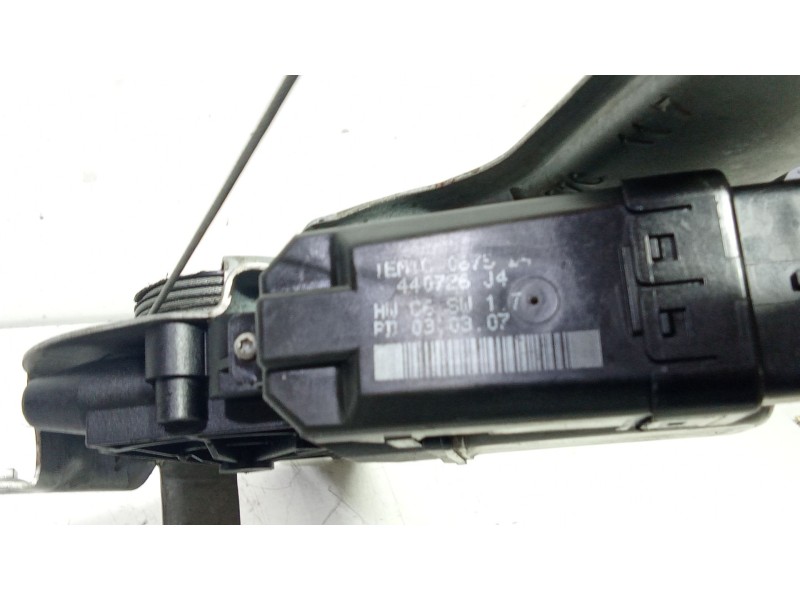 Recambio de elevalunas delantero izquierdo para renault scenic ii 1.5 dci diesel referencia OEM IAM 440726J4  