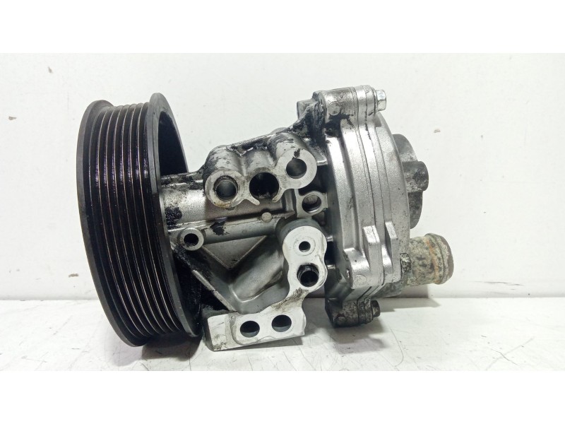 Recambio de bomba agua para ford transit caja cerrada ´06 2.4 tdci cat referencia OEM IAM 03093018  