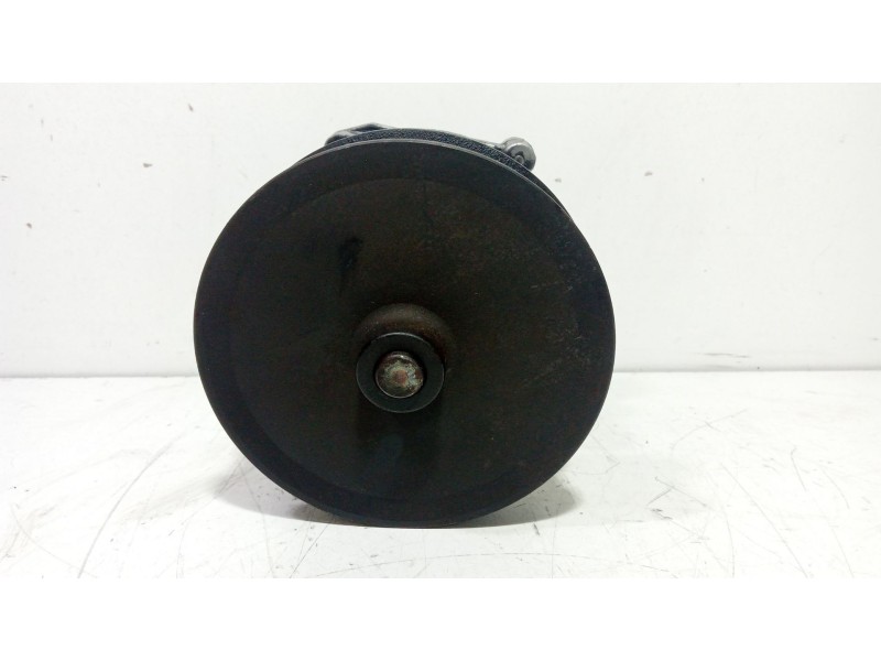 Recambio de bomba agua para ford transit caja cerrada ´06 2.4 tdci cat referencia OEM IAM 03093018  