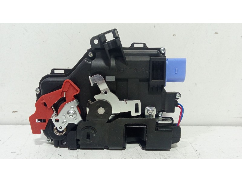 Recambio de cerradura puerta trasera izquierda para volkswagen golf v (1k1) 1.9 tdi referencia OEM IAM 7L0839015D  