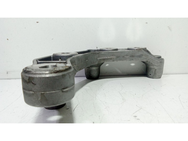 Recambio de soporte motor para mercedes-benz clase glc (w253) glc 220 d 4matic referencia OEM IAM A6420140600  