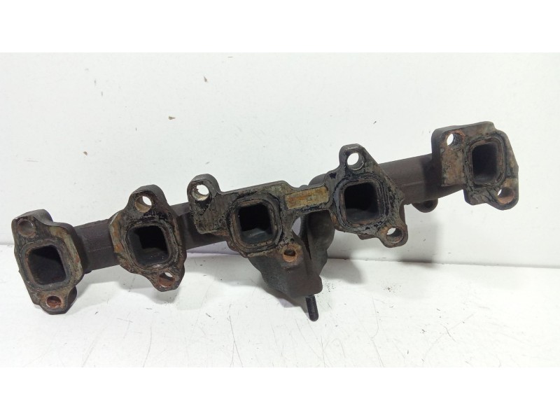 Recambio de colector escape para opel combo (corsa c) 1.3 16v cdti referencia OEM IAM 55223906  